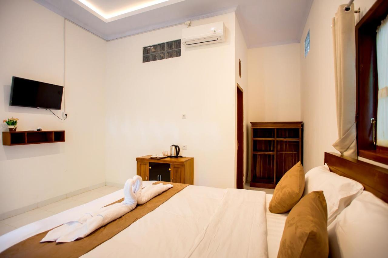 The Puncak Santhi Inn Batununggul Exteriér fotografie
